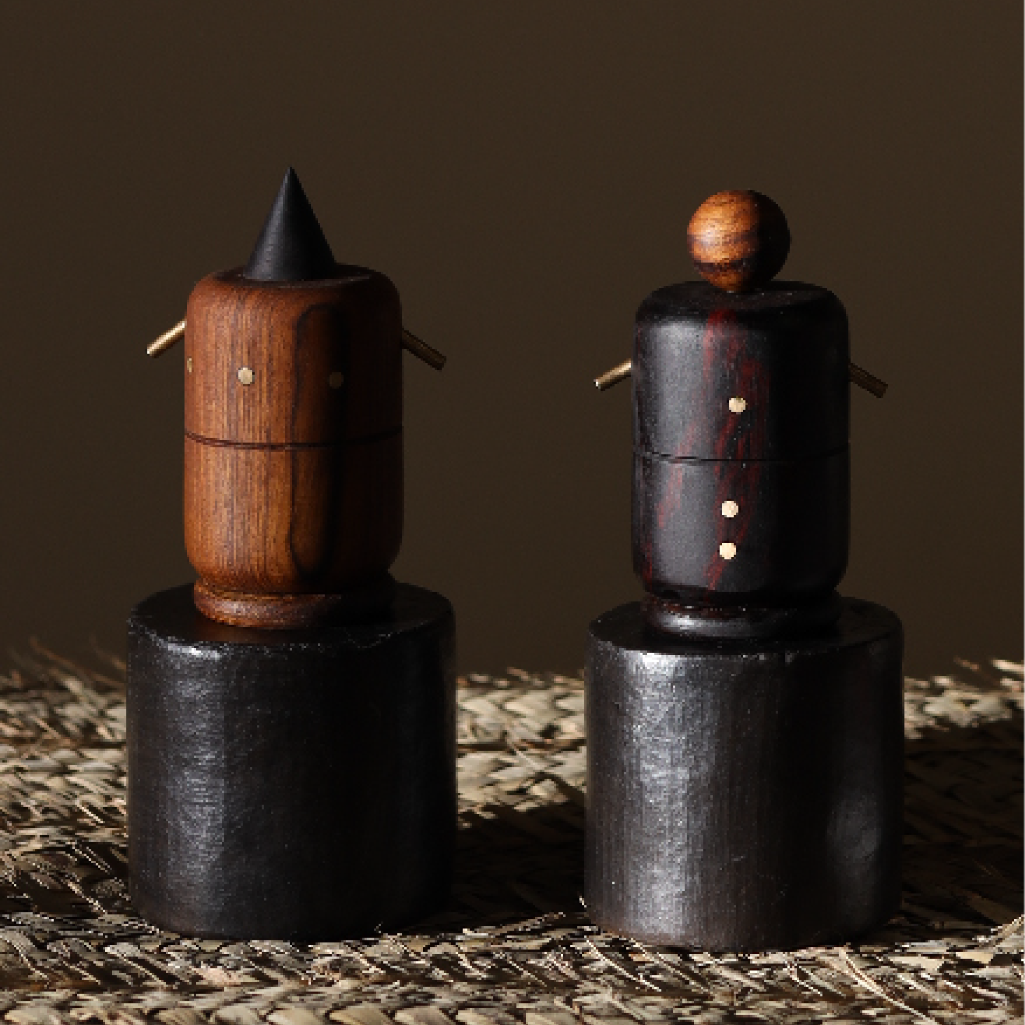 The Tsuki Miniatures / set of 2