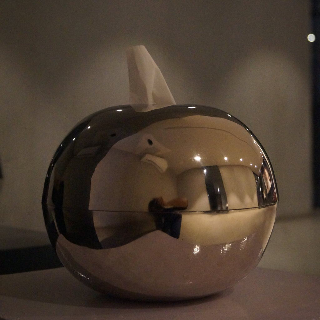 The Ovoid Keeper / reflective