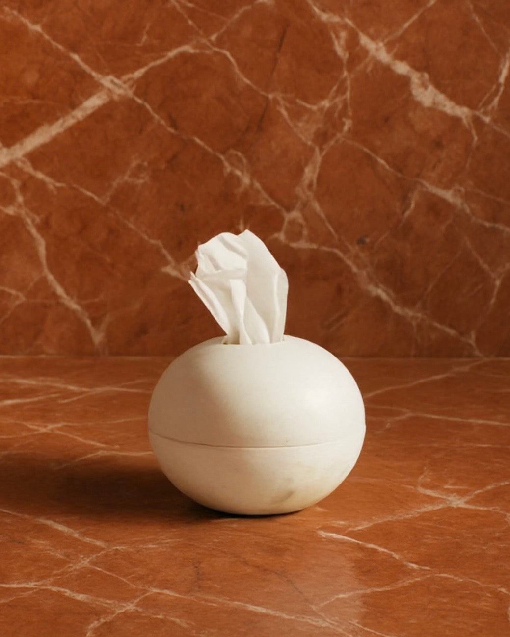 The Ovoid Keeper / white marble