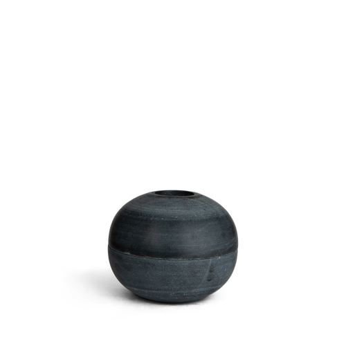 The Ovoid Keeper / black marble